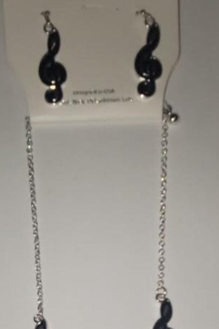MUSICAL NOTES NECKLACE AND EARRINGS