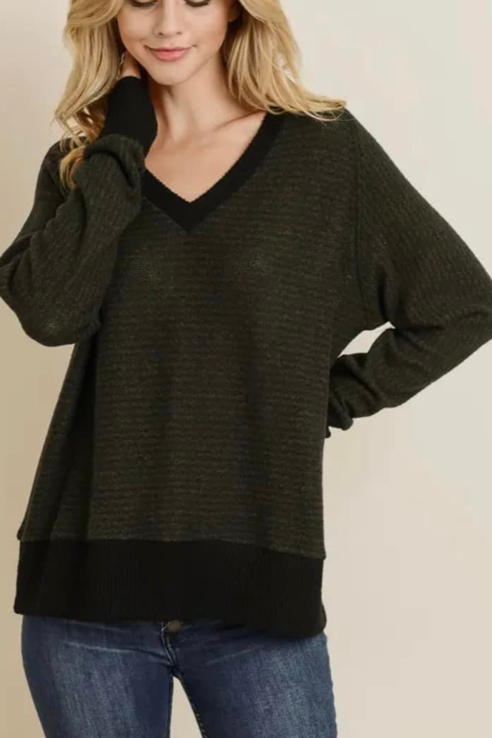 V Neck Patterned Top