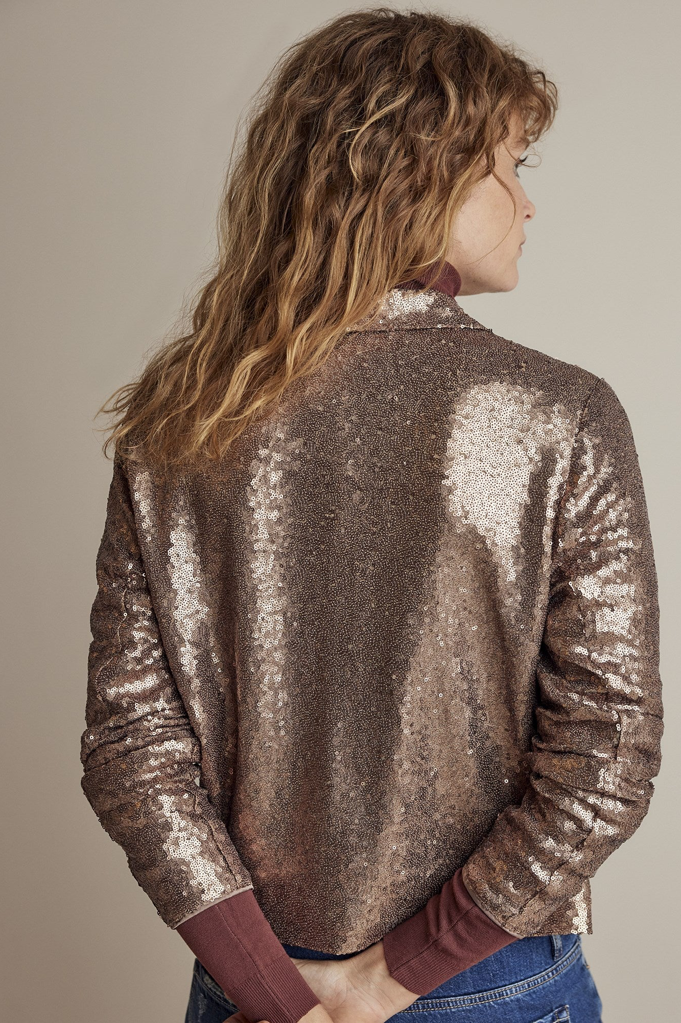 Jacket sequins