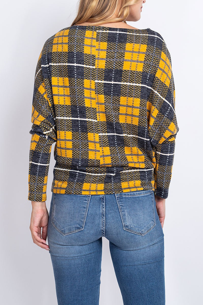 loose Fit Plaid Long Sleeve Top