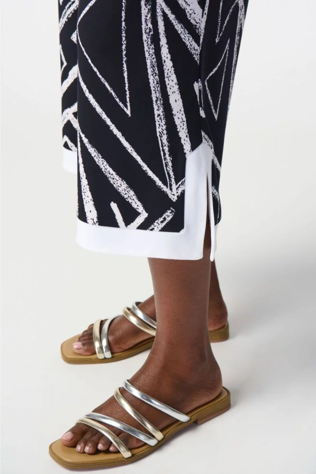Midnight/Vanilla Abstract Print Culotte Pants Style
