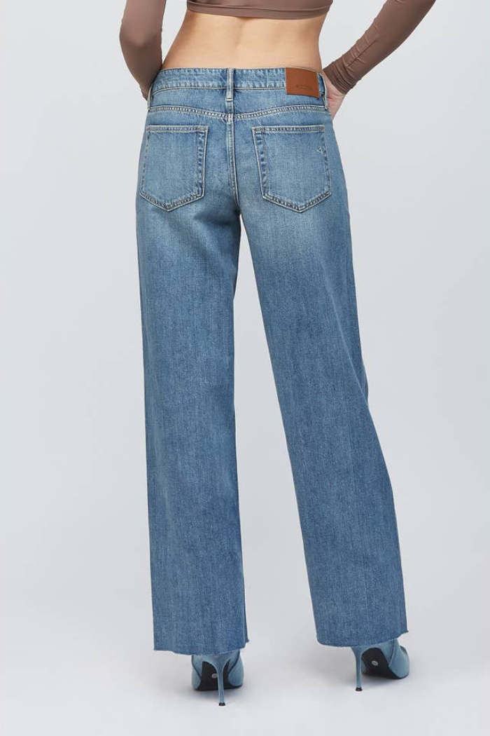 Logan Baggy Jean