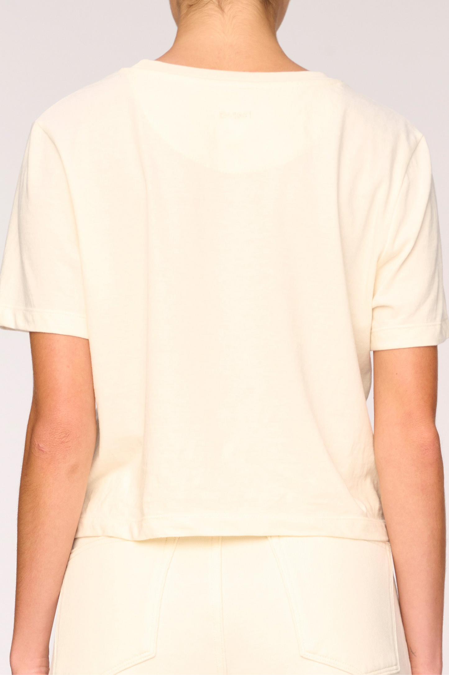 Essential Tee - Manilla