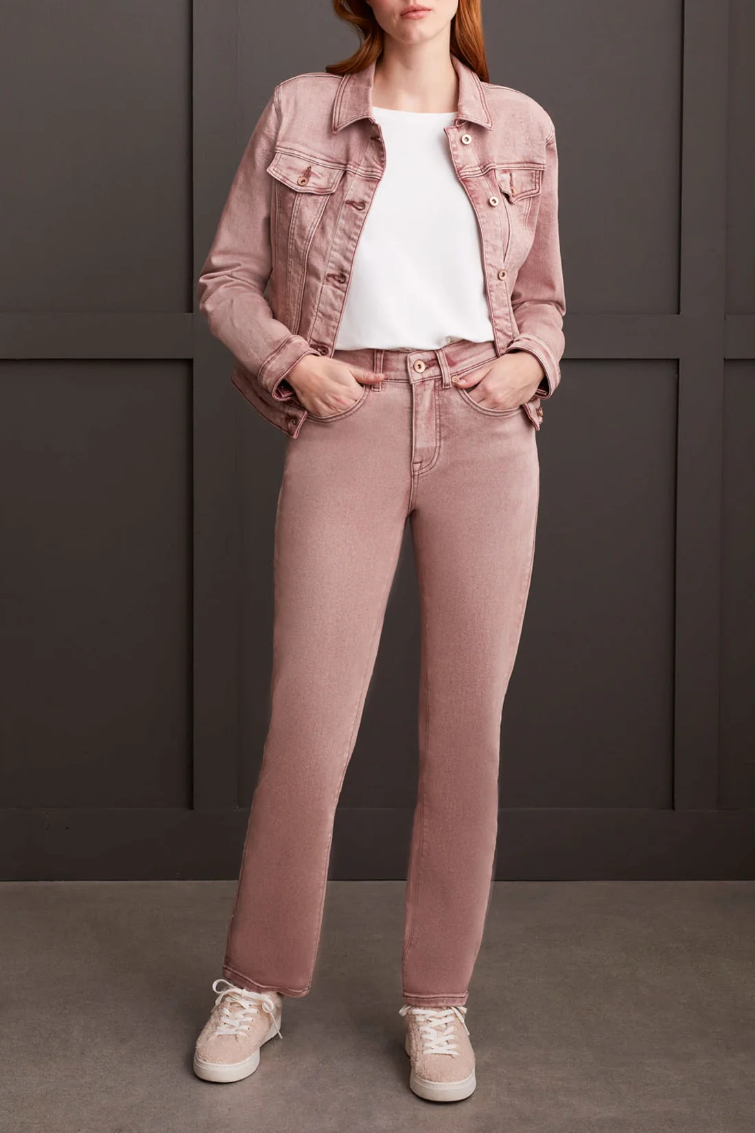Sophia Curvy Straight Jean