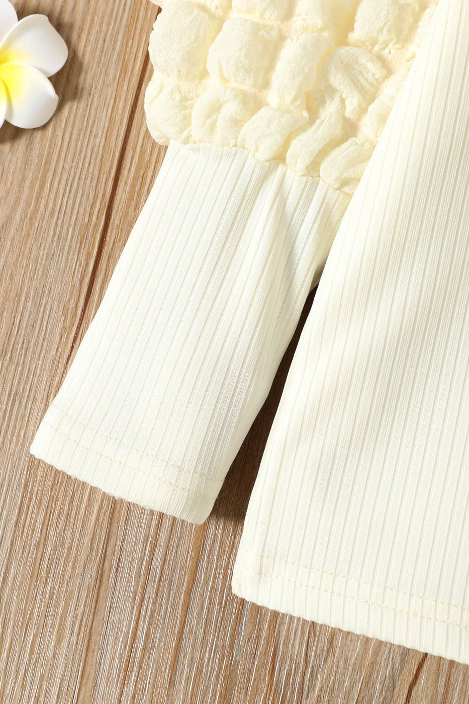 Girl's Textured Ribbed Long Puff-Sleeve Top
