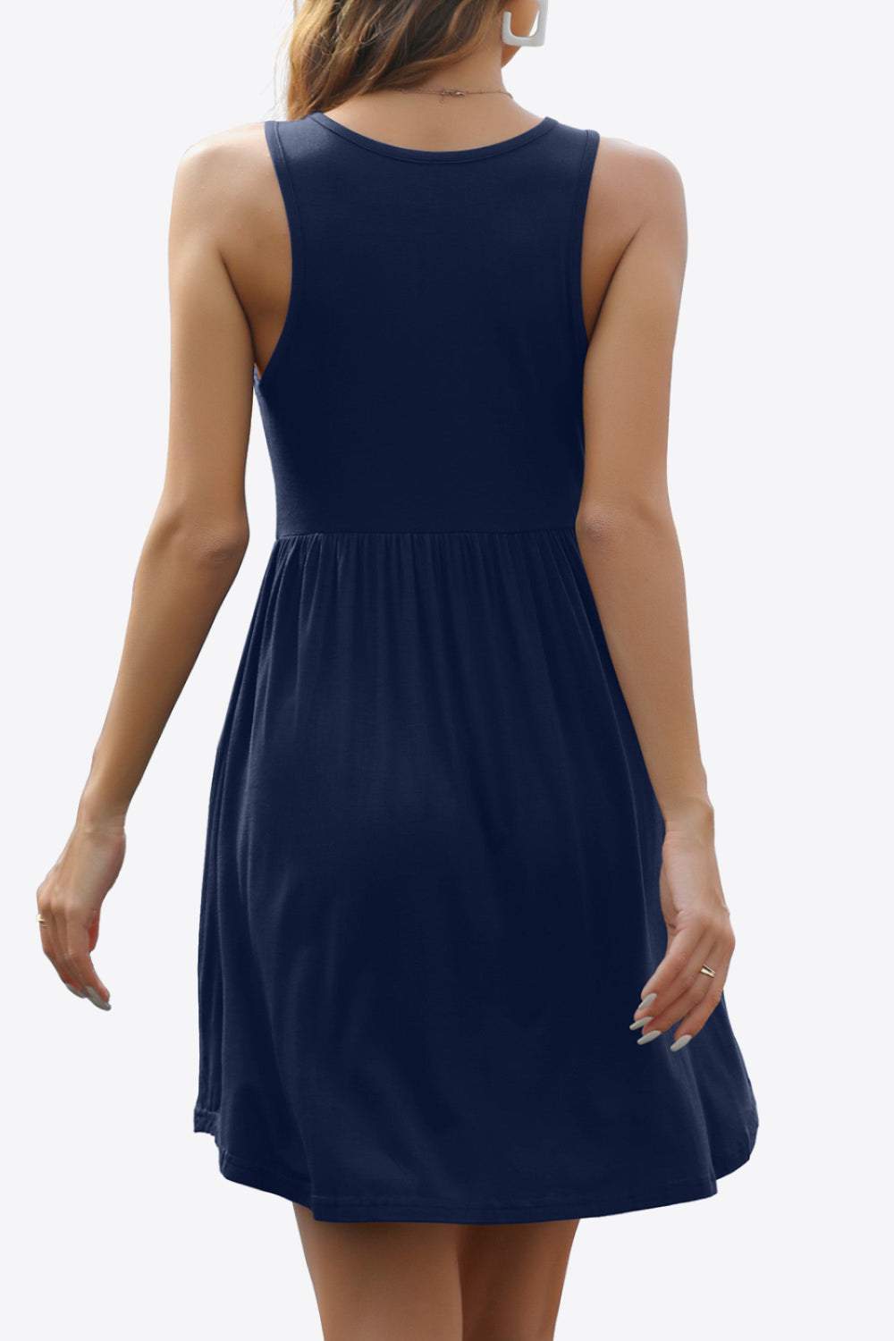 Round Neck Sleeveless Dress With Pockets