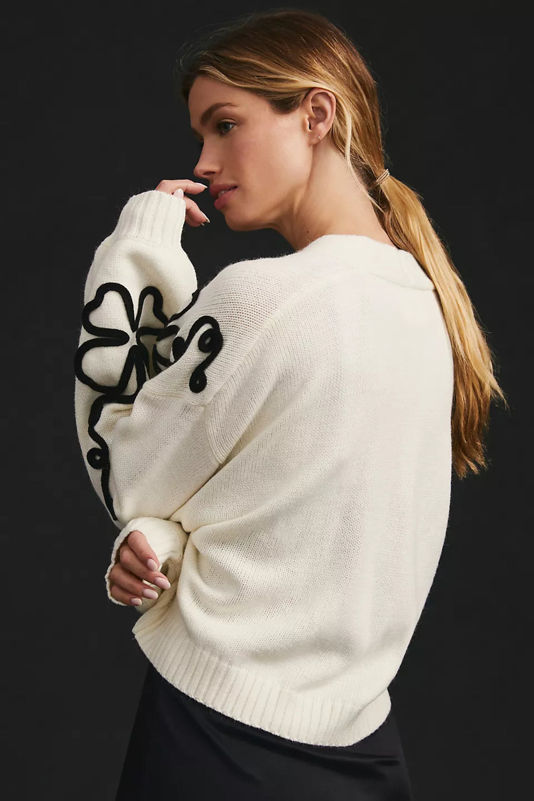 Cropped Flower Squiggle Cardigan