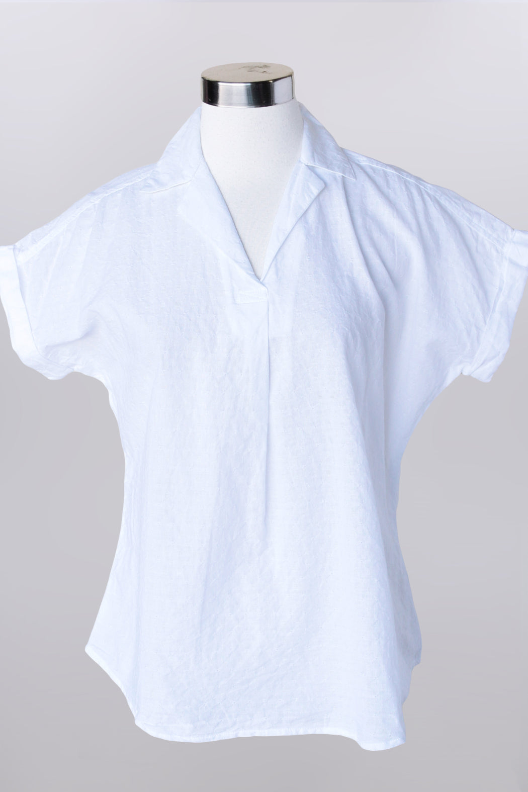 Eye lit like short sleeve collared v neck blouse