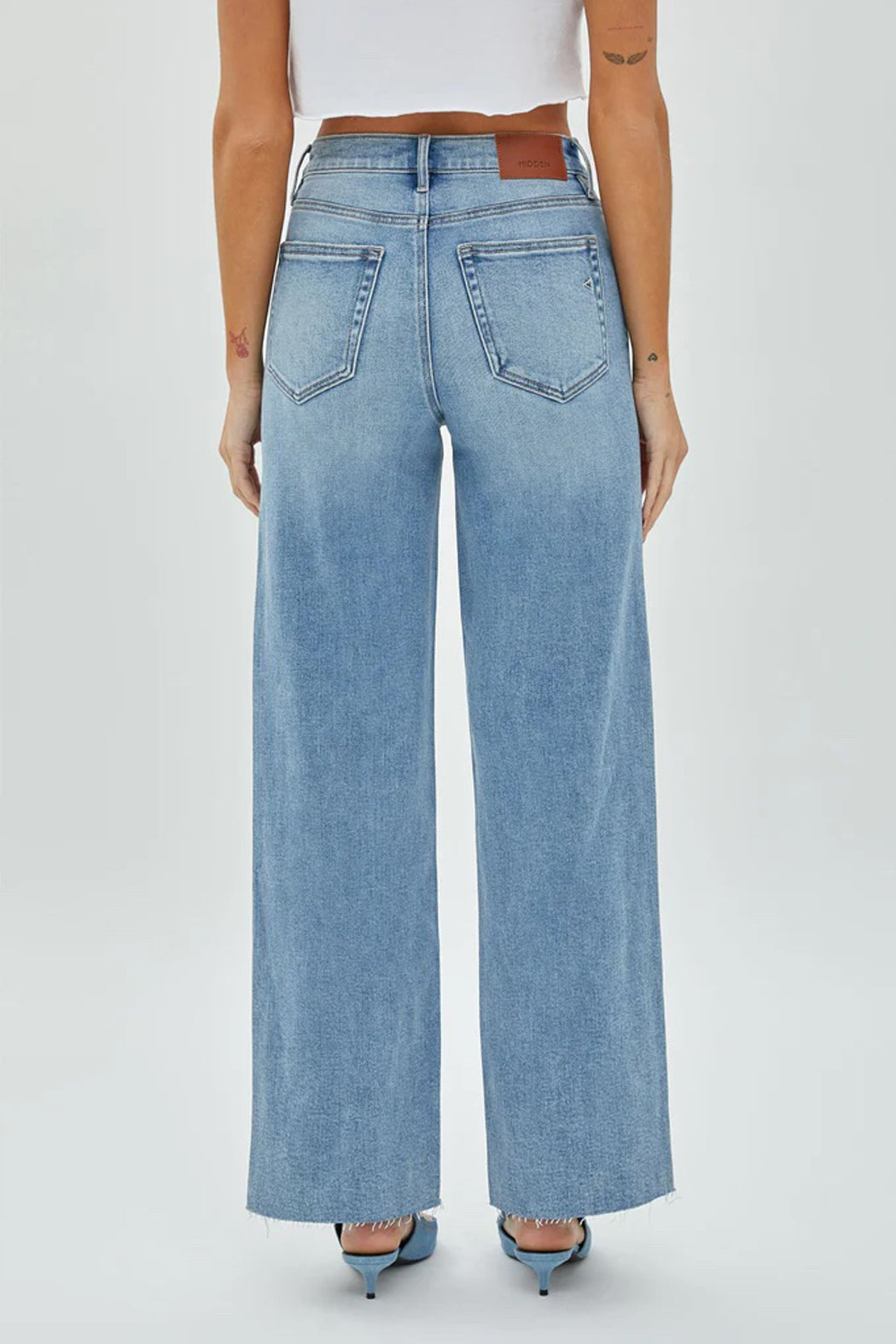 Logan Mid Rise Dad Jean