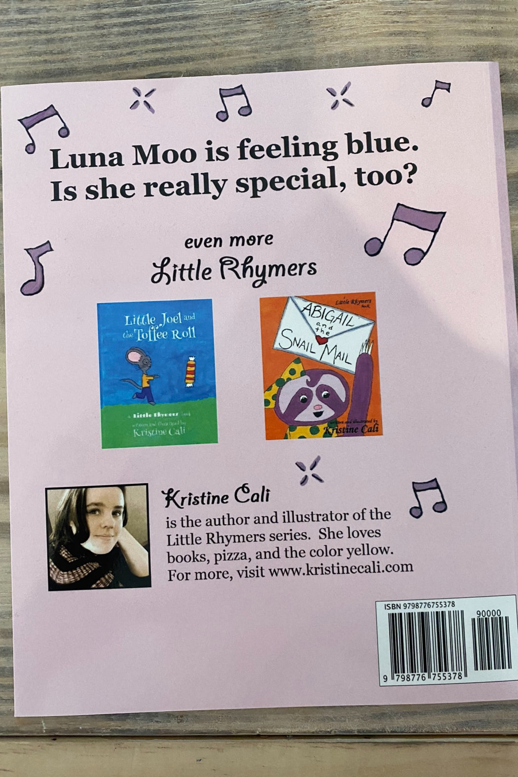 Luna Moo & Her Kazoo Book