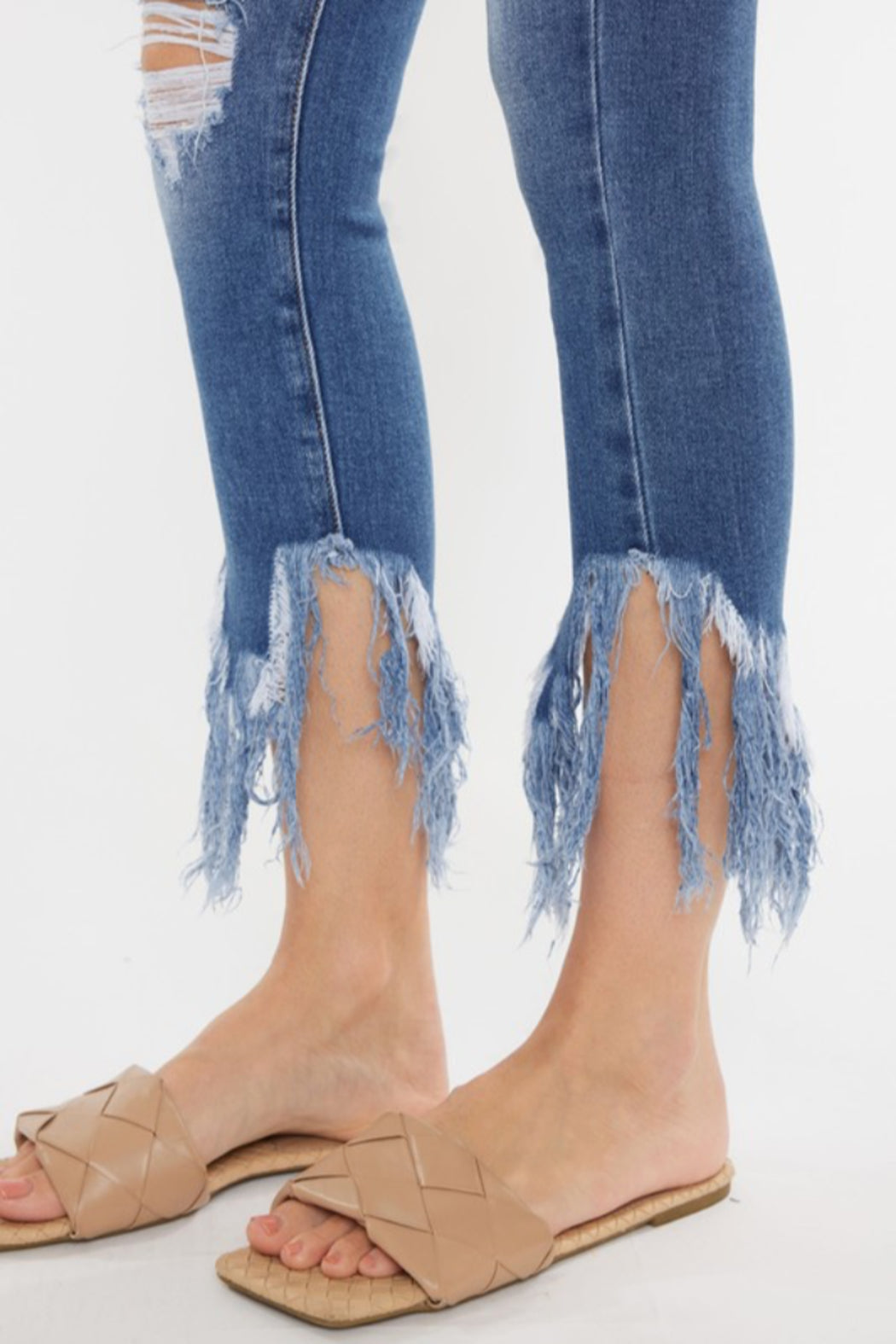 Mid Rise Fray Hem Ankle Skinny Jean