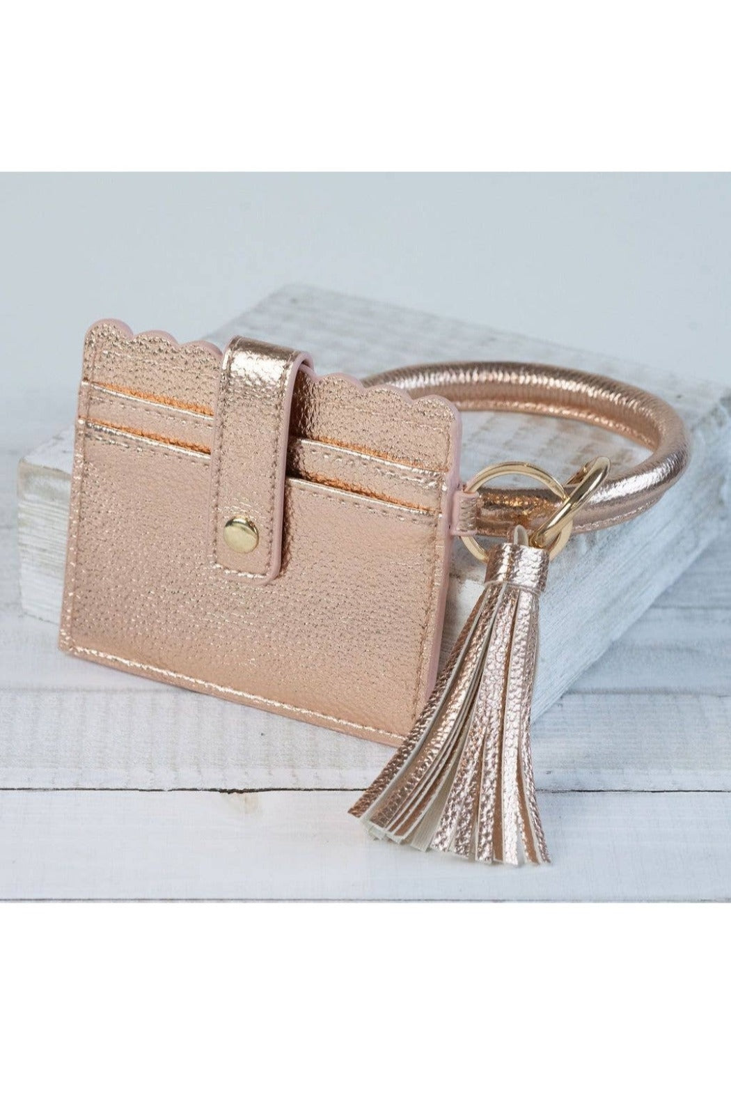 Scalloped Edge Card Holder