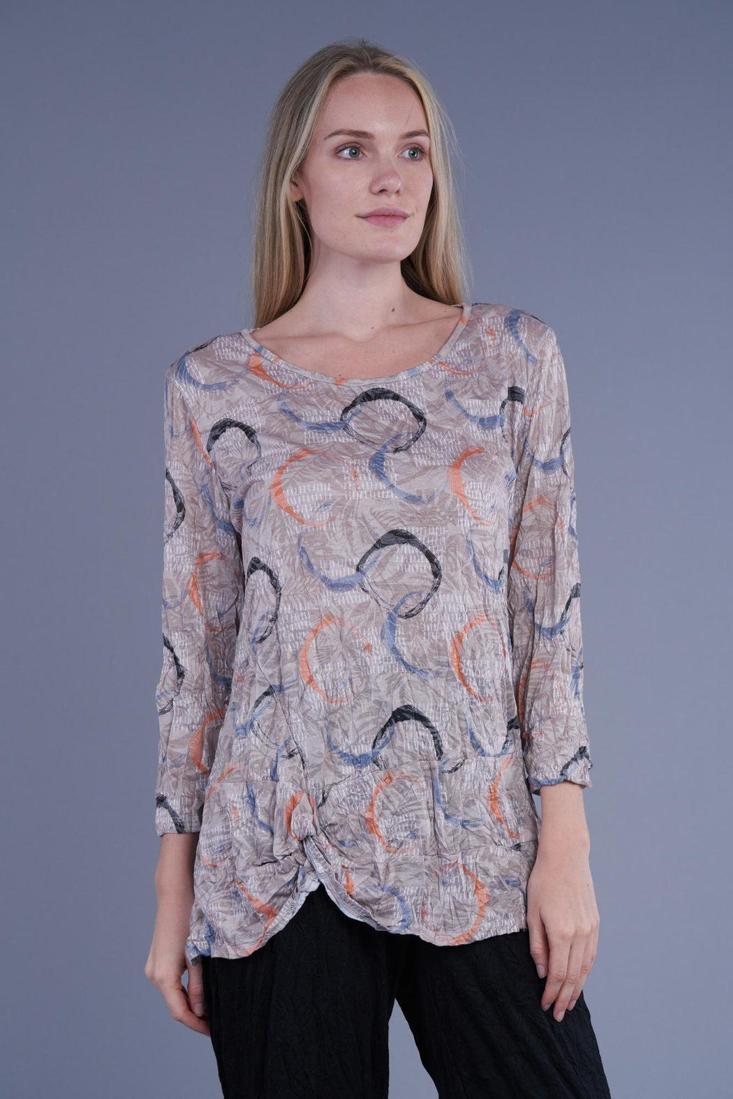 Circles Knotted Hem Top