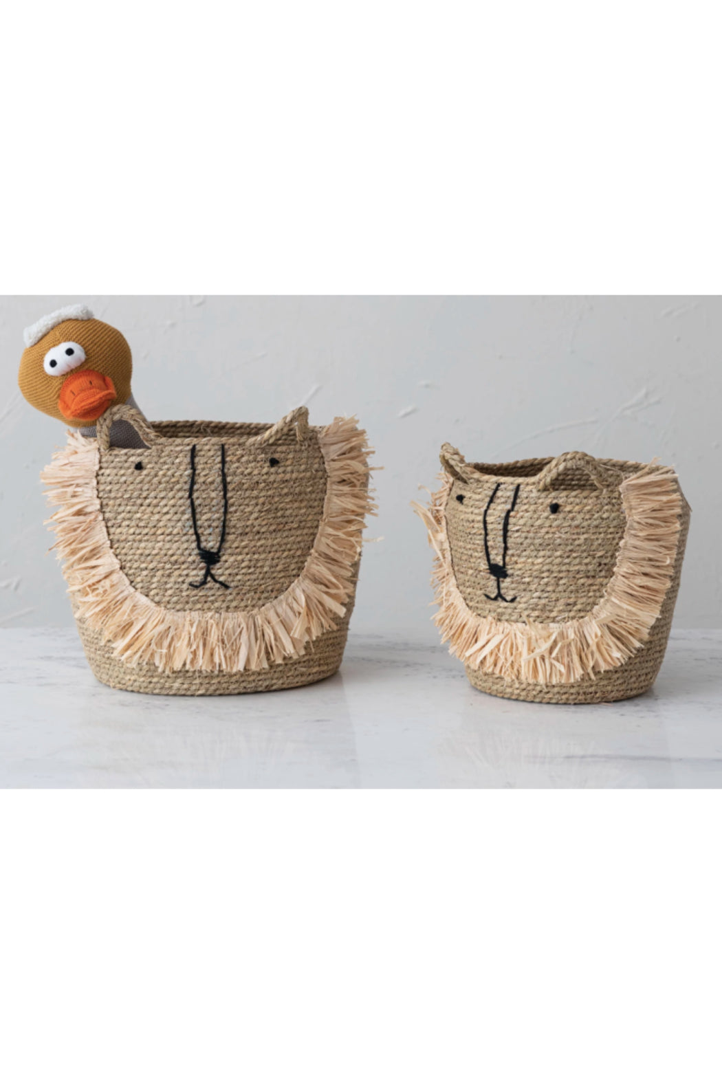 WOVEN SEAGRASS LION BASKET W/HANDLES SM(11 1/2 X 9)