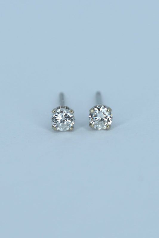 14kt W/Gold Round Diamond (.27cttw) Stud Earrings