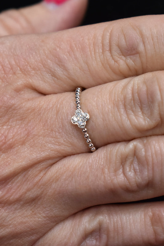 14kt Yellow Gold Diamond Clover Ring