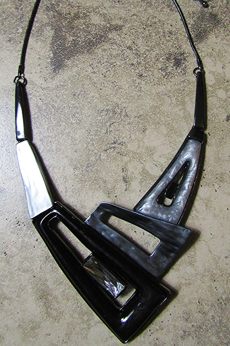 Black/Grey/Silver Geometric  Metal Necklace Set