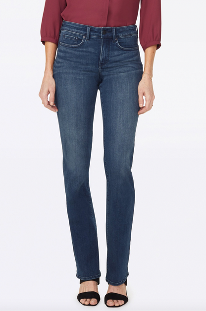 Marilyn Straight Jeans - Bernal Wash