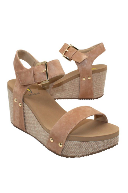 Volatile Aubree wedge