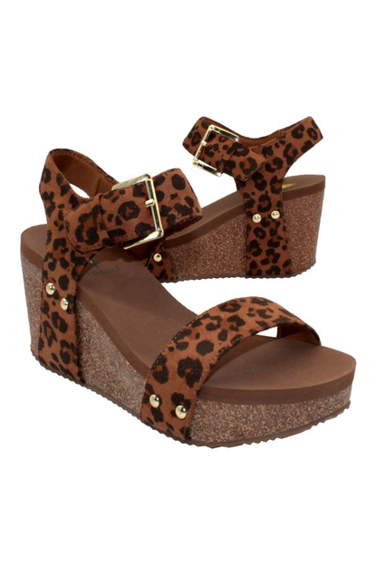 Volatile Aubree wedge