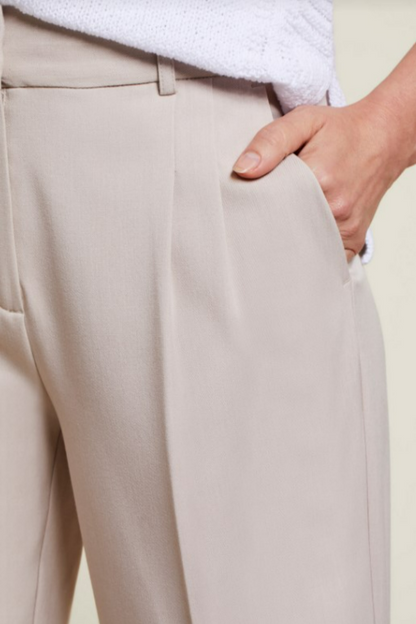 Wide Leg Pleated Trousers