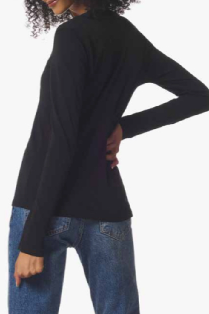 Long Sleeve V-neck