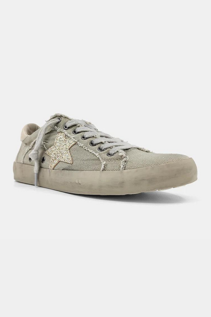 Paula Canvas Sneaker