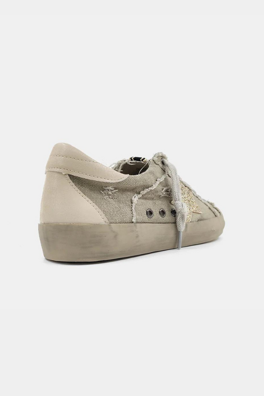 Paula Canvas Sneaker