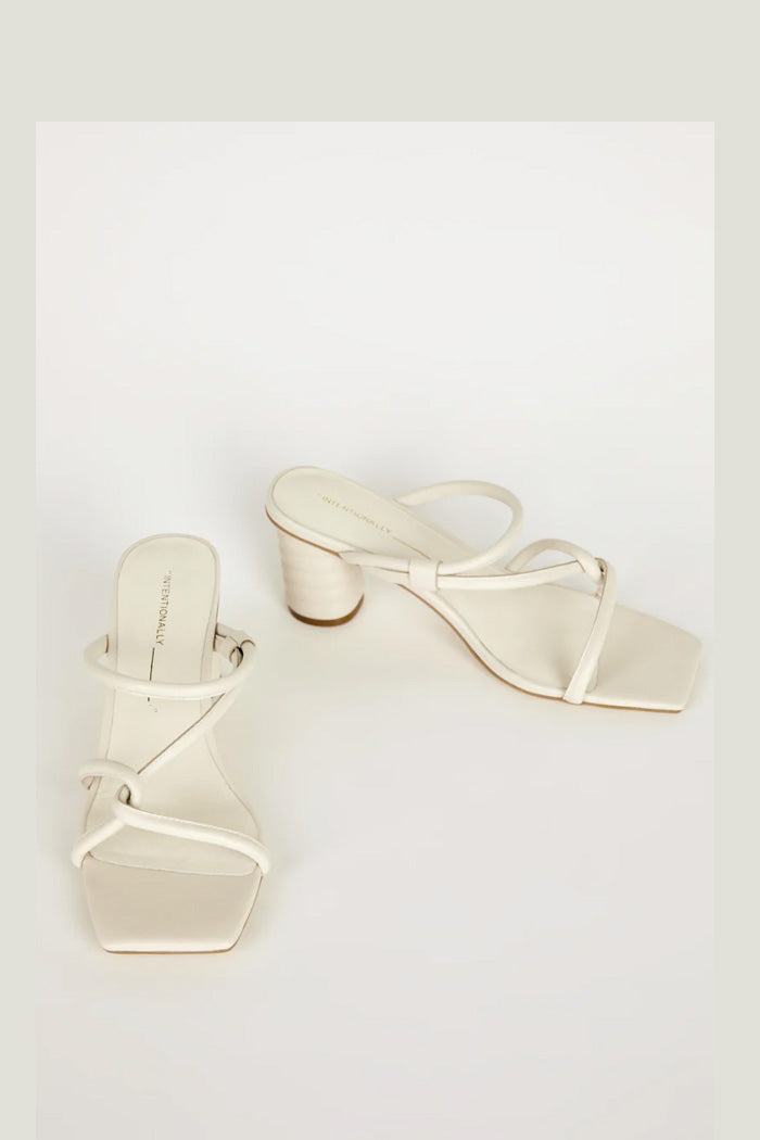 Kamill Sandal
