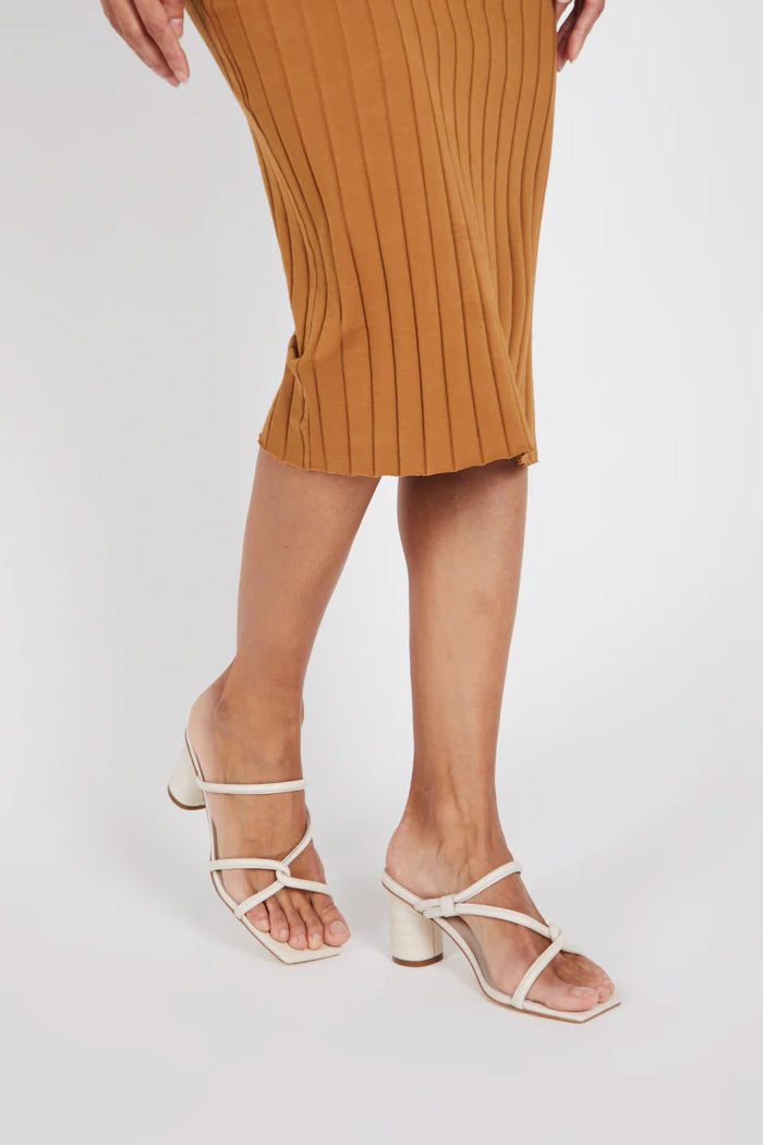 Kamill Sandal