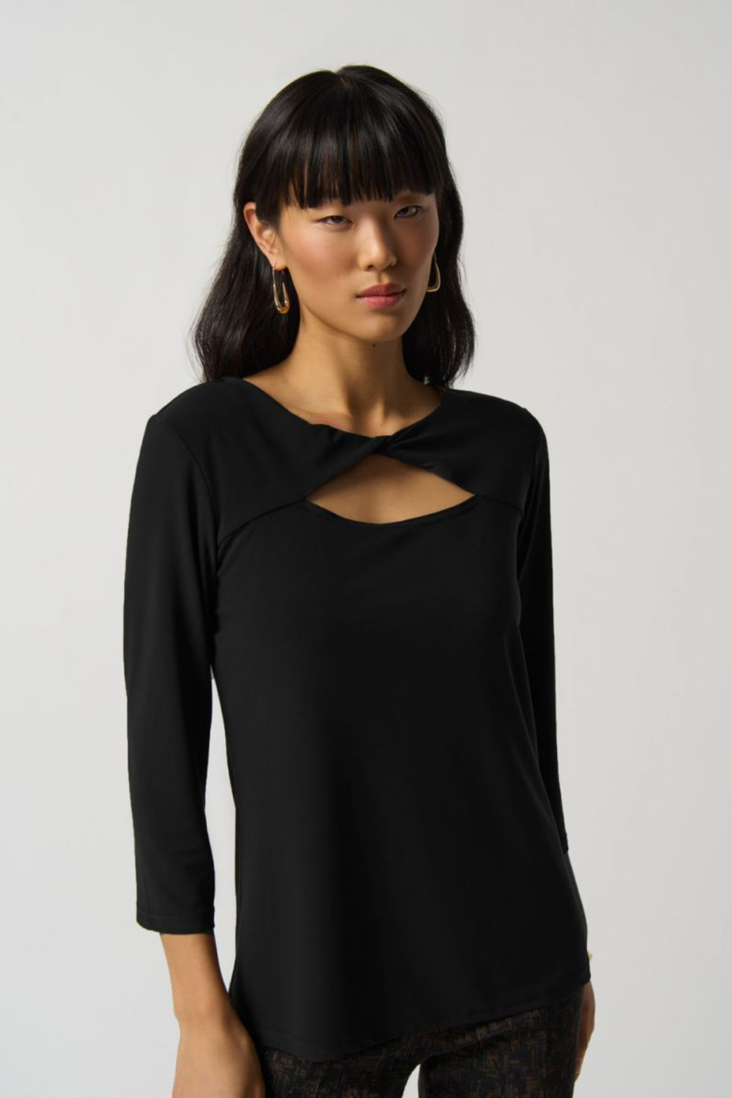 Reversible Cut-out Detail Top Style