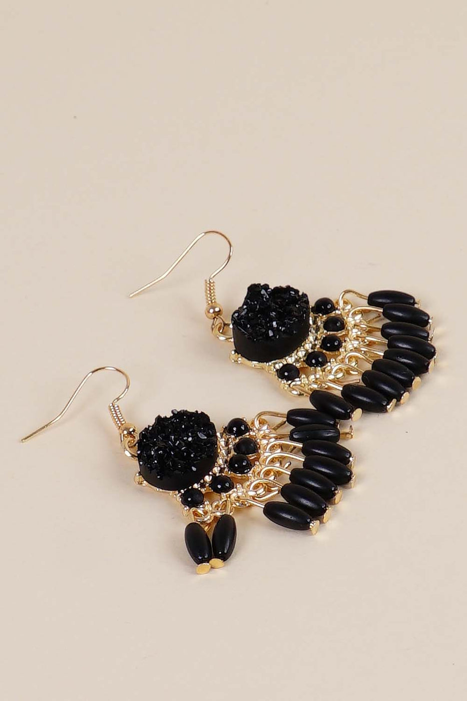 Dangle color earrings