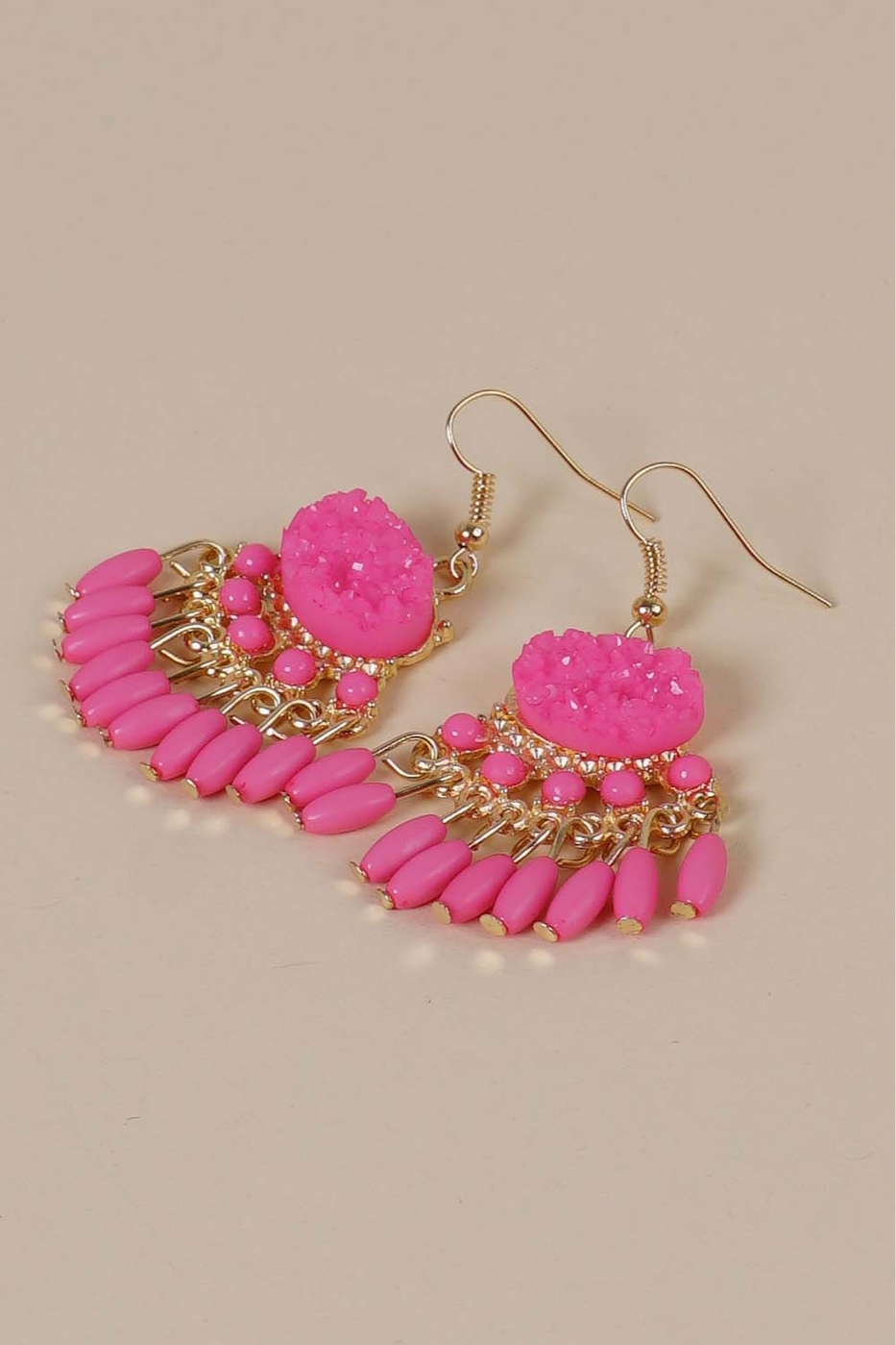 Dangle color earrings