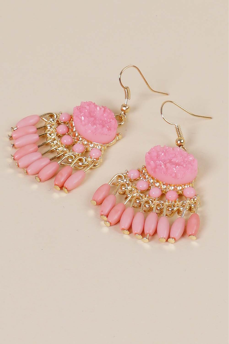 Dangle color earrings