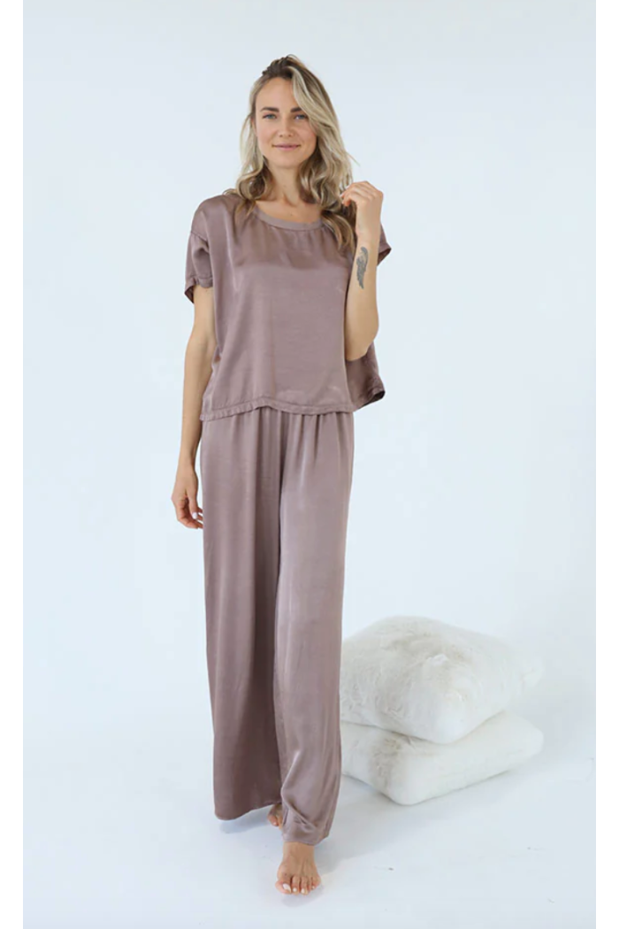 MO-CROP SATIN PANT