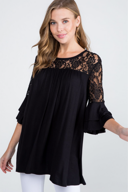 Lace and ruffle tieRed sleeve