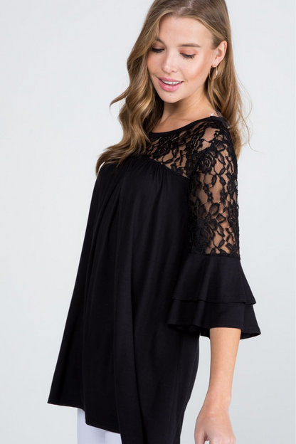 Lace and ruffle tieRed sleeve