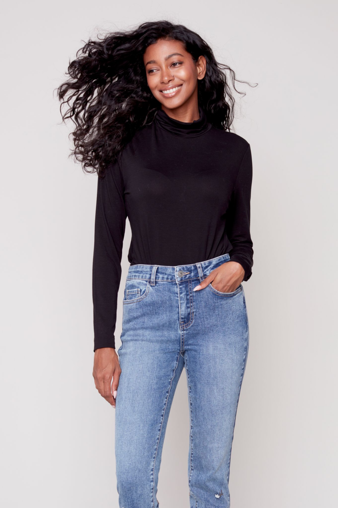 Embroidered bottom slim pant