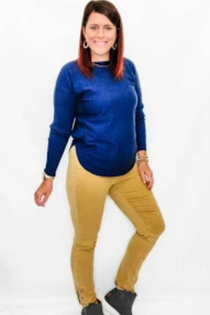 Eyelet and side slit pant