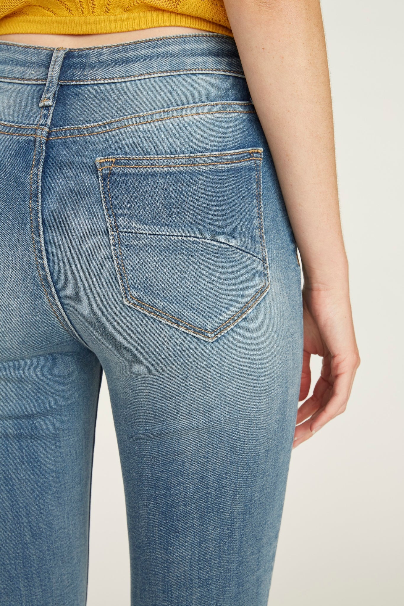 Roxy Jean Crop