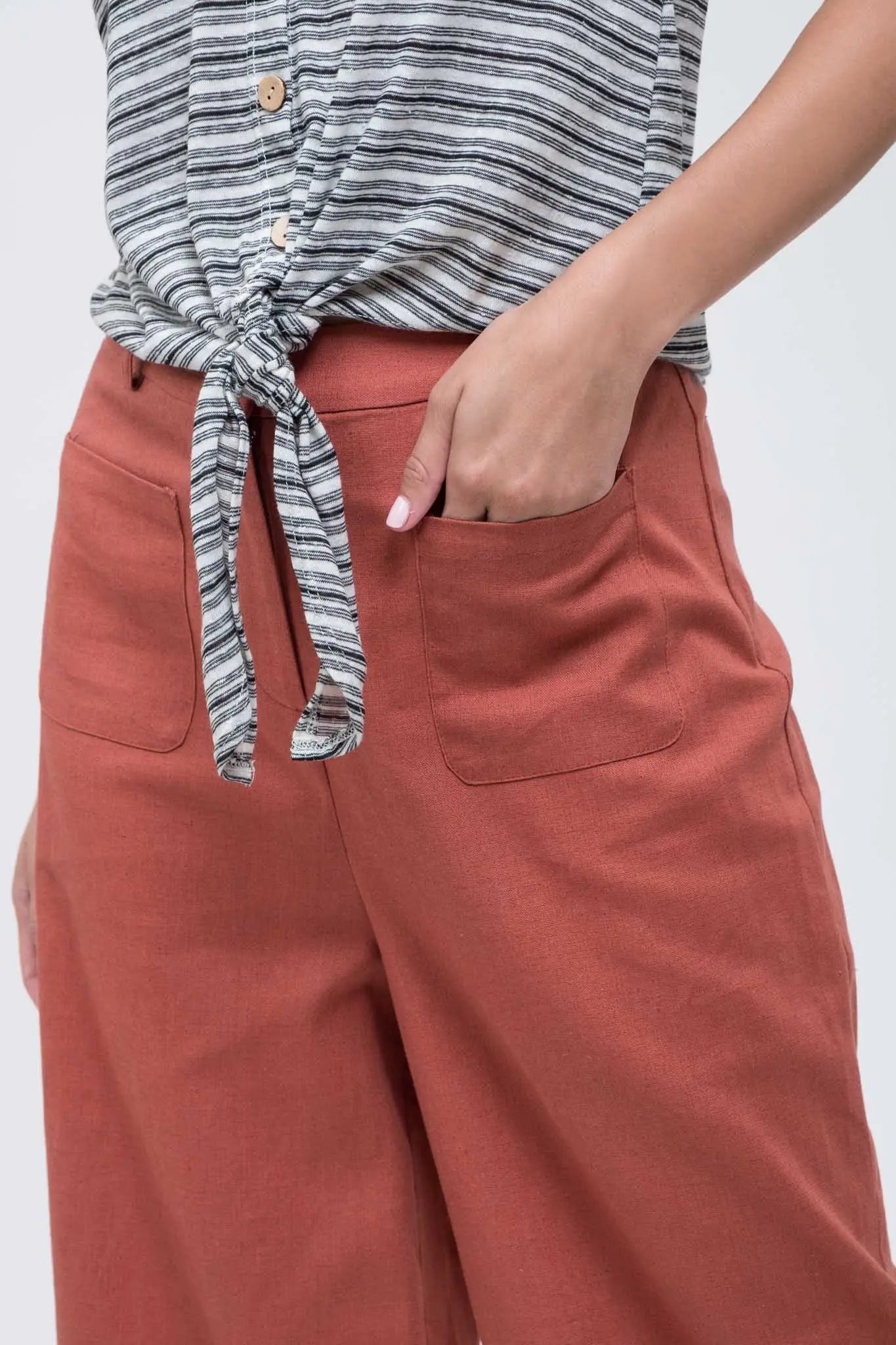 Pockets Terracotta Crop Pants