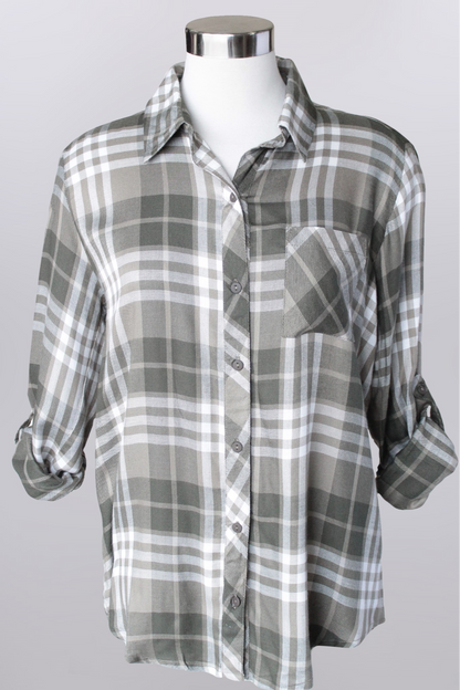 Roll tab 3/4 sleeve button front top