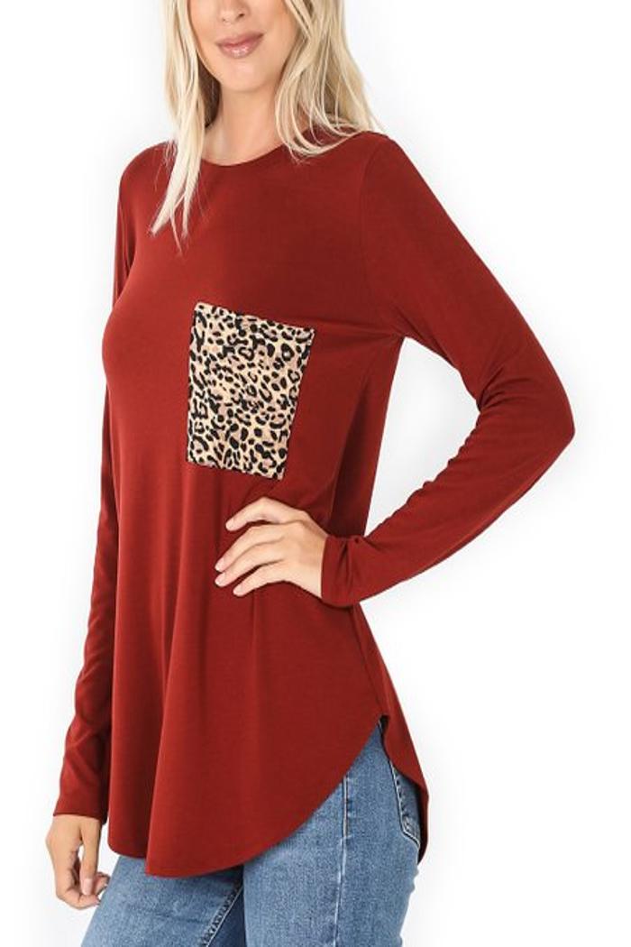 Round Neck Leopard Print Pocket Top