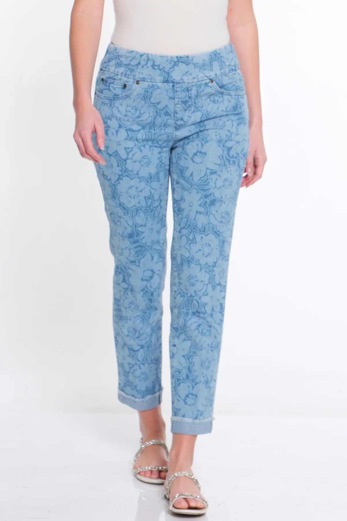 Pull on cuffed ankle jean