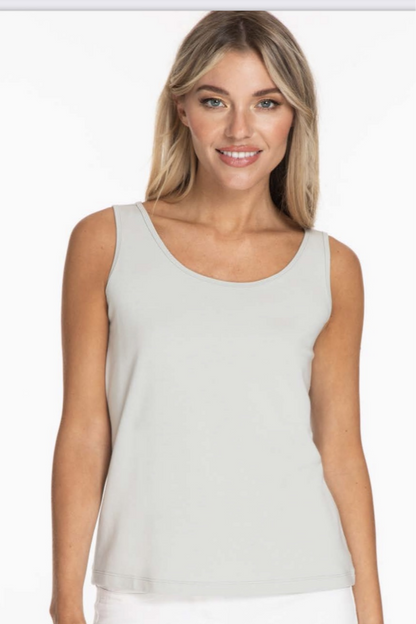 Double scoop neck tank