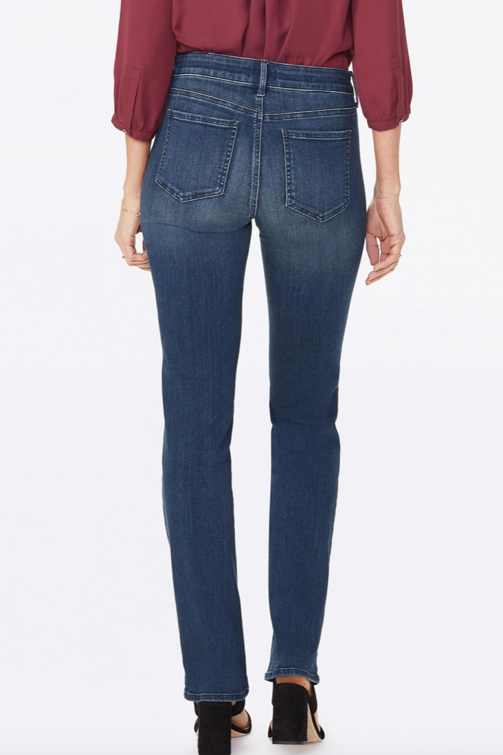 Marilyn Straight Jeans - Bernal Wash