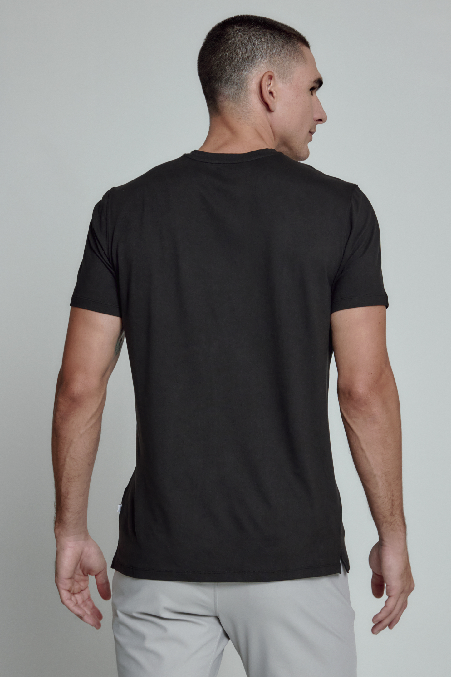 Core V-Neck Tee- Black