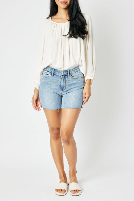 Mid-Rise Cut Off Shorts