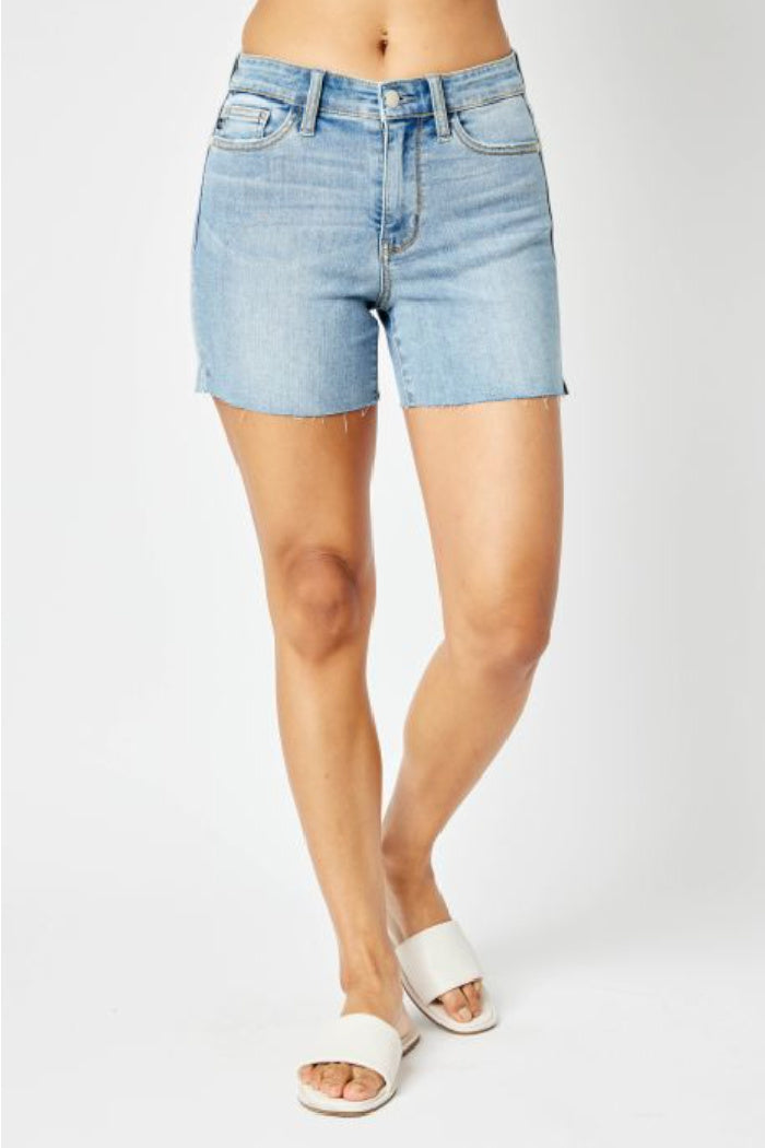 Mid-Rise Cut Off Shorts