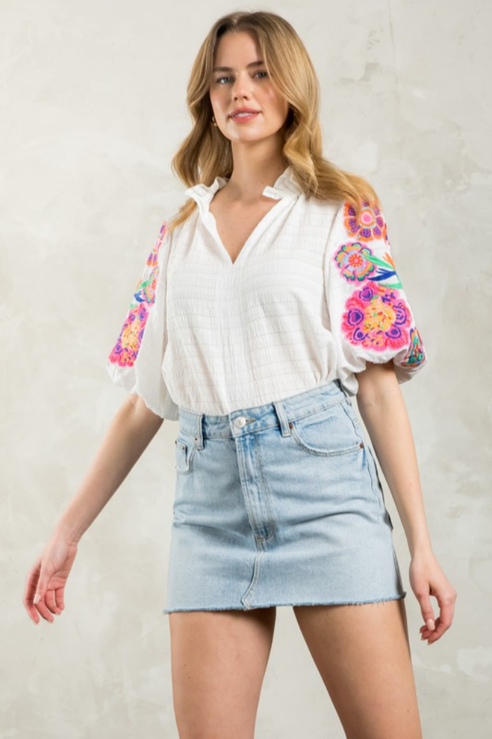 Embroidered Puff Slv Top